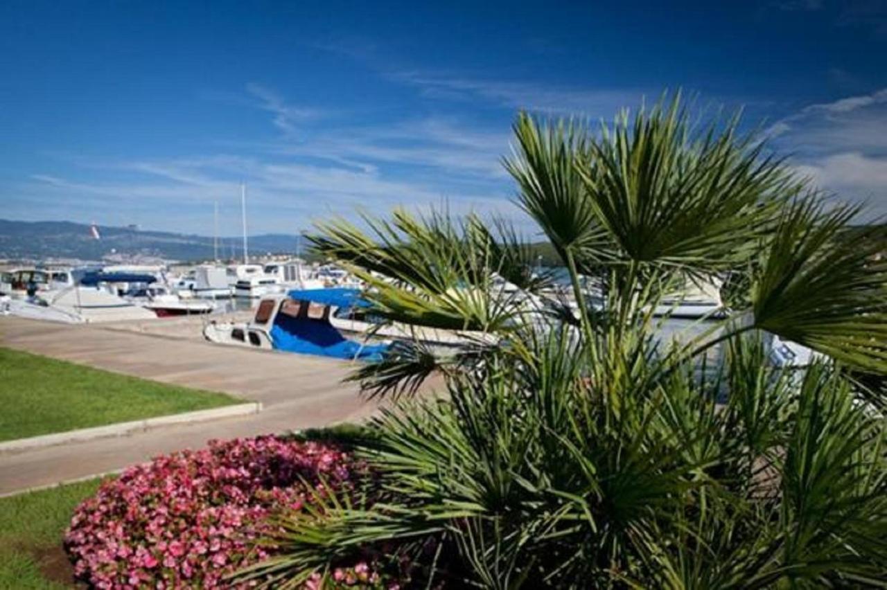 Apartments Mestrovic, Klimno, Soline Bay, Island Krk Zewnętrze zdjęcie